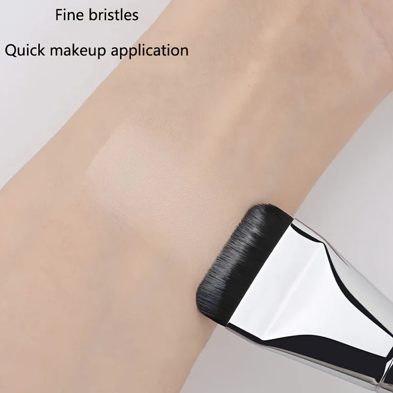 Oval Foundation Brush - Professional